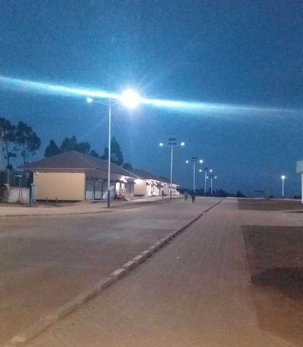 海阳市非洲科特迪瓦太阳能路灯工程